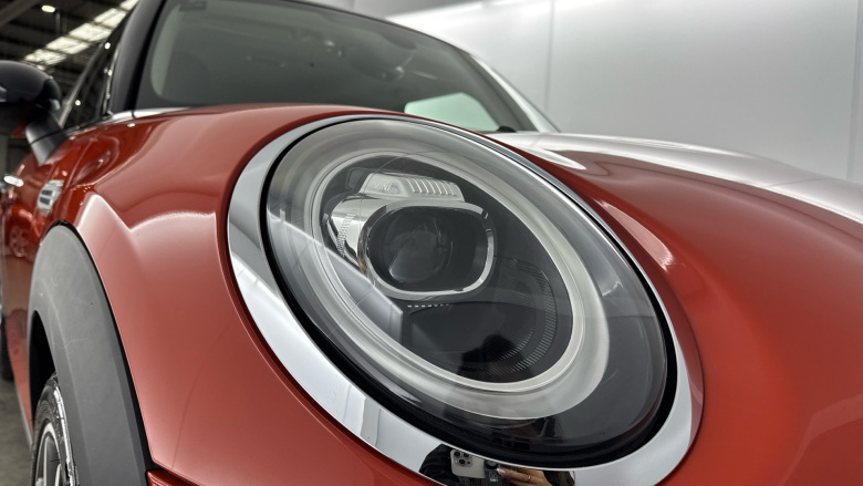 MINI Hatchback 1.5 Cooper II 5dr Auto [Chili Pack] Petrol Hatchback